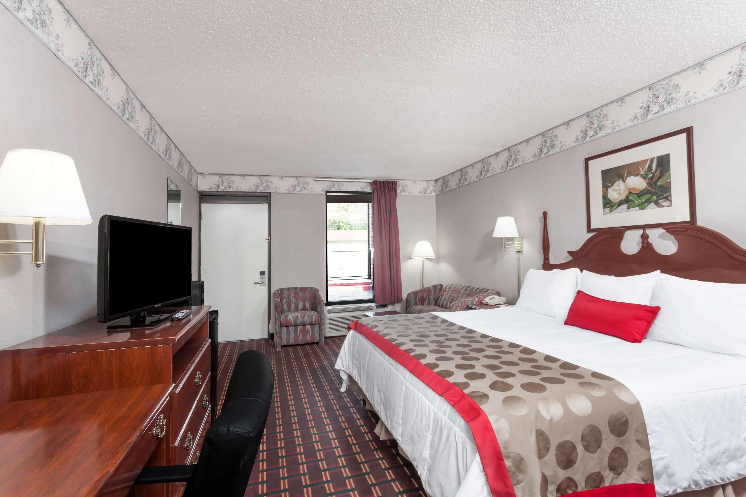 Travelodge By Wyndham Clarksville Bagian luar foto